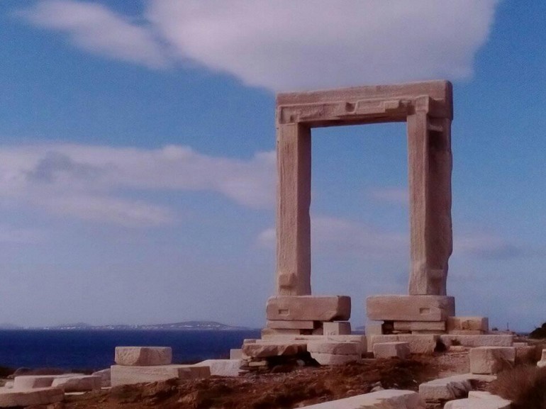 Temple of Apollo – Portara (=big gate), ΝΑΟΣ ΤΟΥ ΑΠΟΛΛΩΝΑ – ΠΟΡΤΑΡΑ