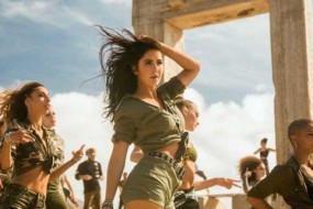 Bollywood takes Naxos by storm and goes viral